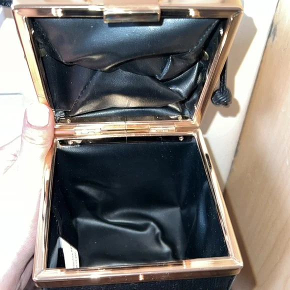 Small black square purse - Picture 6 of 6